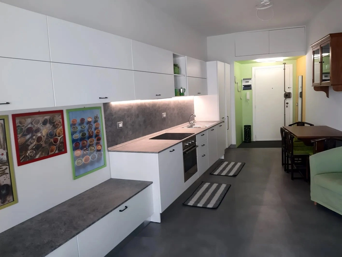 Trilocale con balconata vista mare – Piani di Celle