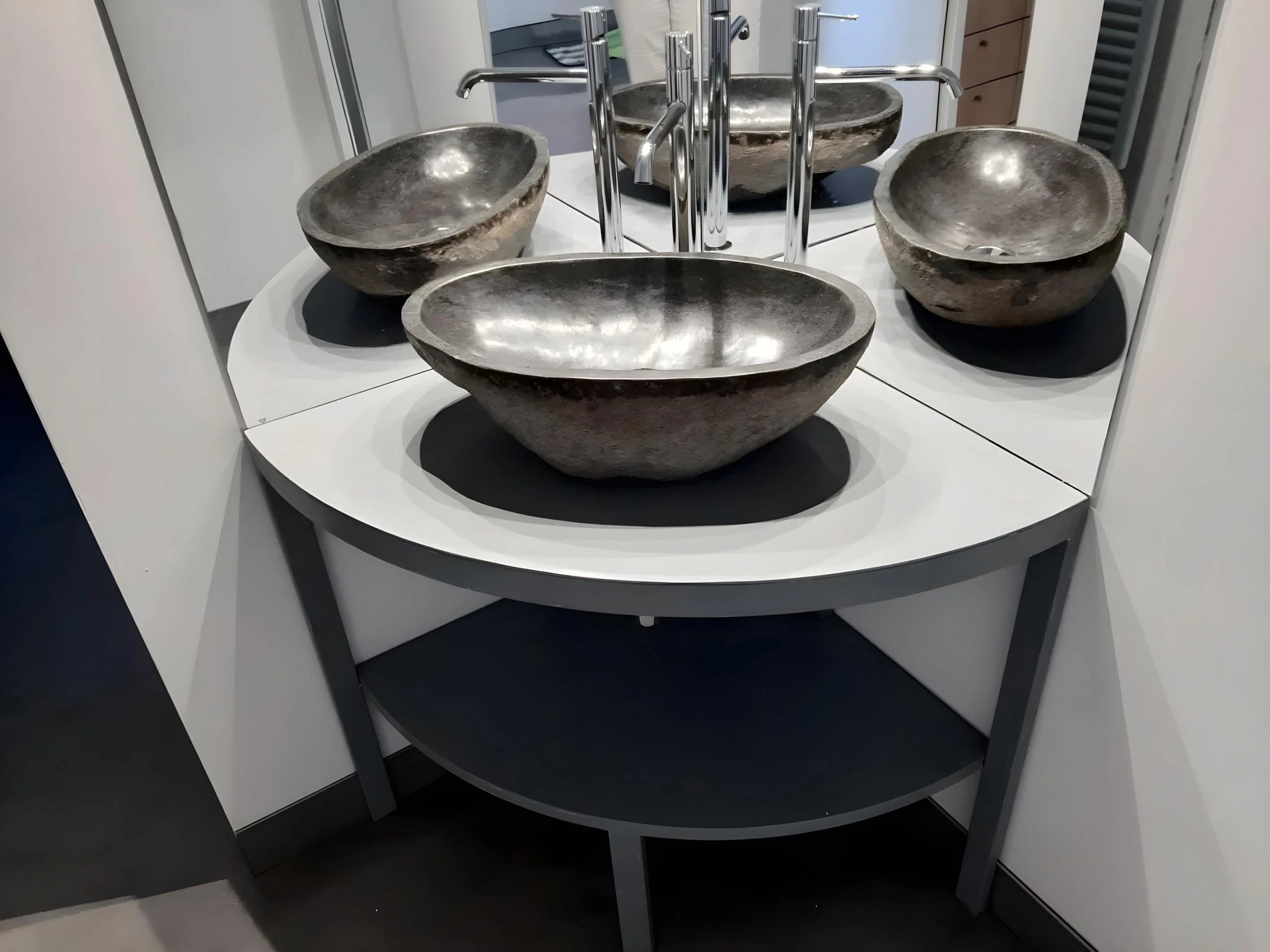 Trilocale con balconata vista mare – Piani di Celle